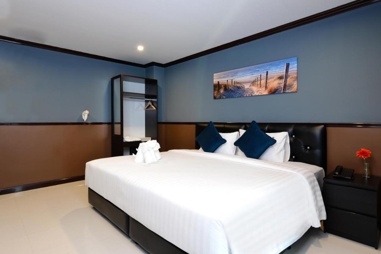 The Breton Hotel Media Бангкок Екстер'єр фото